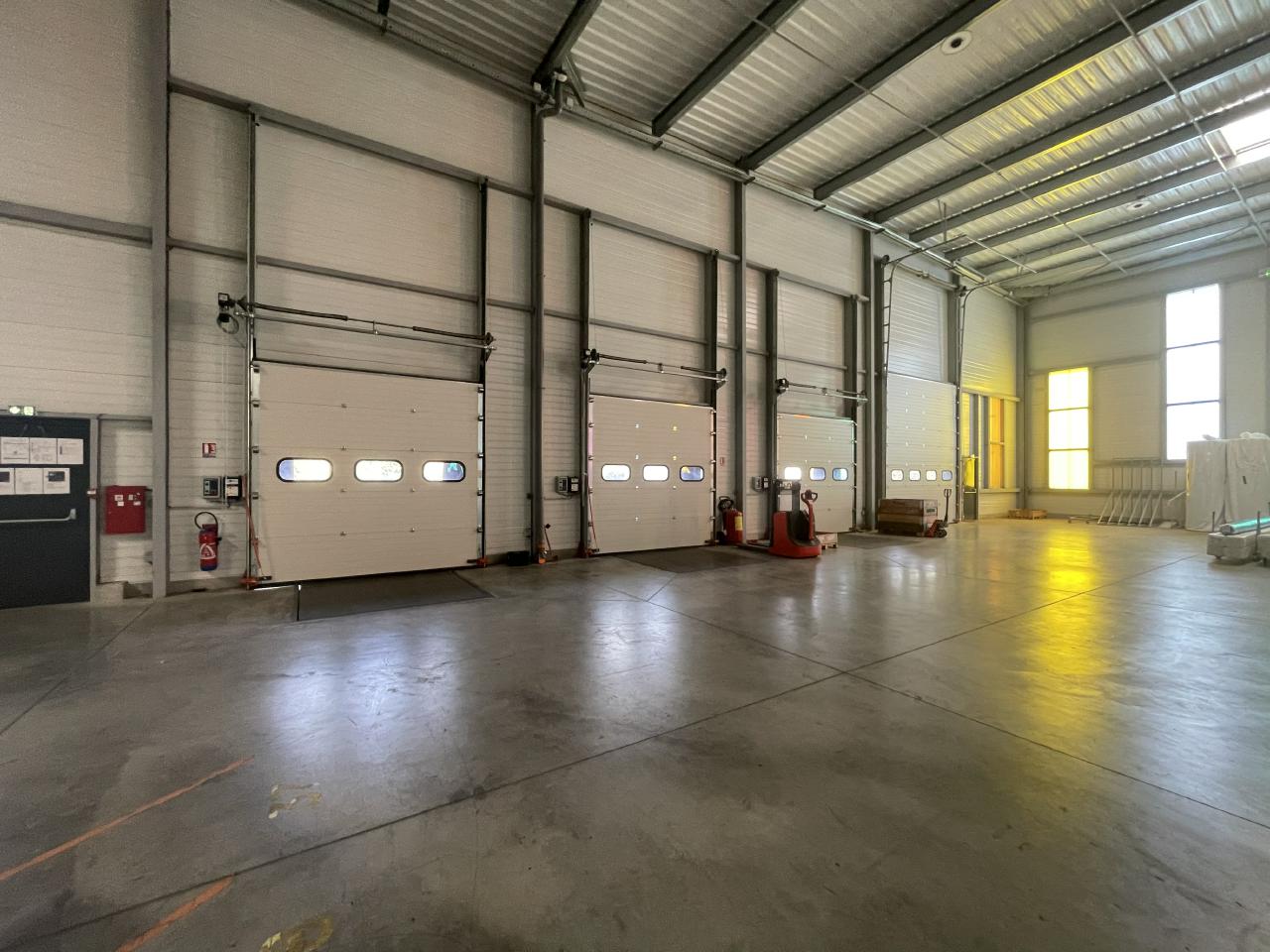 Local d'activité Saint-Jacques-de-la-Lande 3140m² Location local d'activité Saint-Jacques-de-la-Lande Ille-et-Vilaine OLACT2313867 5